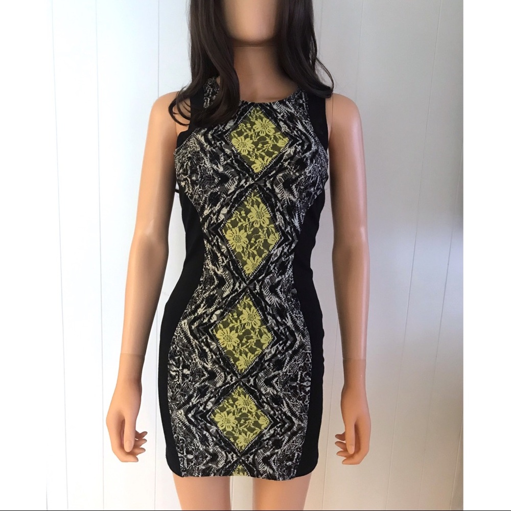 💕MATERIAL GIRL LACE STRETCH MINI DRESS